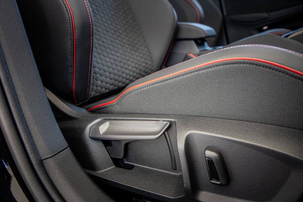 New 2026 Volkswagen GTI SE FWD image 23
