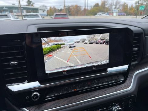 New 2026 GMC Sierra 1500 SLT w/ SLT Premium Package image 14