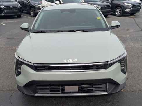 Used 2025 Kia K4 EX image 2