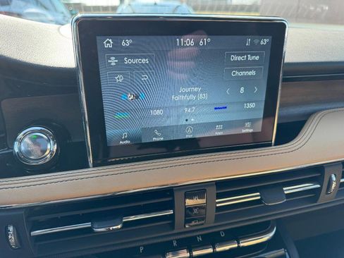 Certified 2022 Lincoln Corsair Reserve w/ Equipment Group 201A image 16