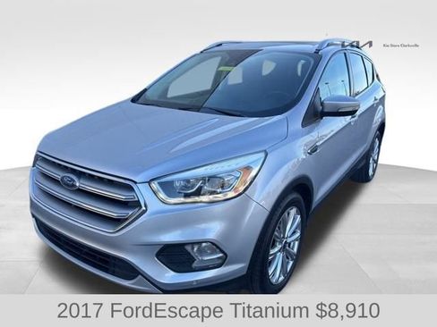 Used 2017 Ford Escape Titanium w/ Equipment Group 301A image 4