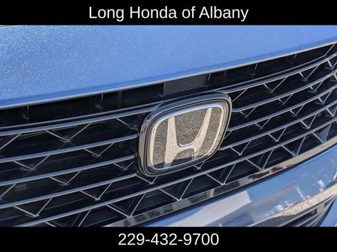 Used 2023 Honda Accord EX-L image 3