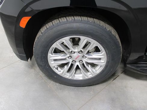 Used 2023 GMC Yukon XL SLT image 59