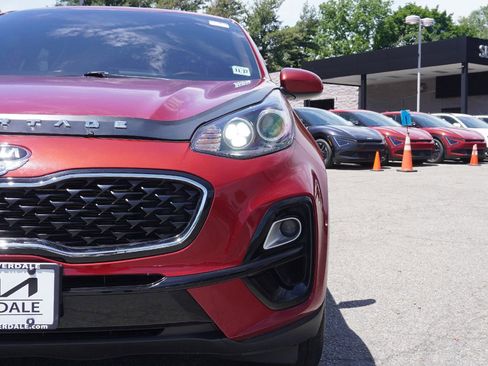 Used 2022 Kia Sportage LX AWD/4WD image 9