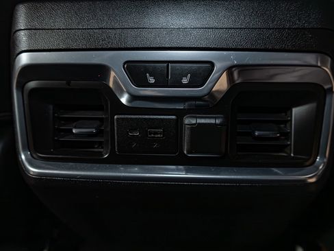 Used 2020 Chevrolet Silverado 2500 LTZ w/ LTZ Premium Package image 22