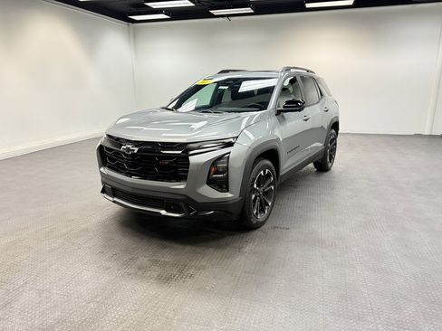 Used 2025 Chevrolet Equinox RS w/ Safety and Technology Package image 1