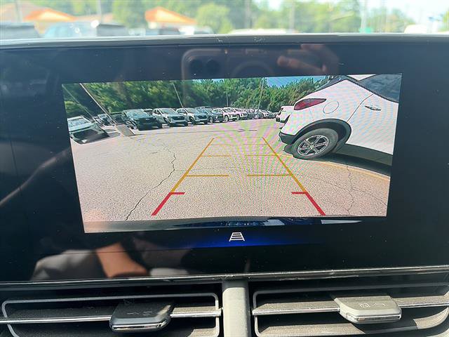 Certified 2024 Chevrolet Trax LT w/ Driver Confidence Package FWD image 15
