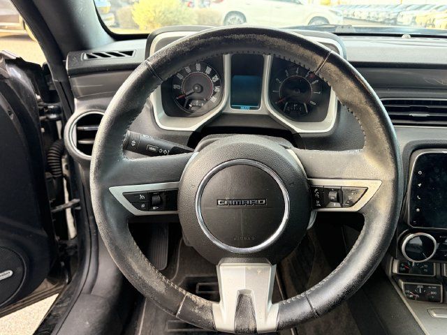 Used 2011 Chevrolet Camaro LT RWD image 3