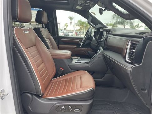 Used 2024 GMC Sierra 2500 Denali Ultimate w/ Max Trailering Package image 29