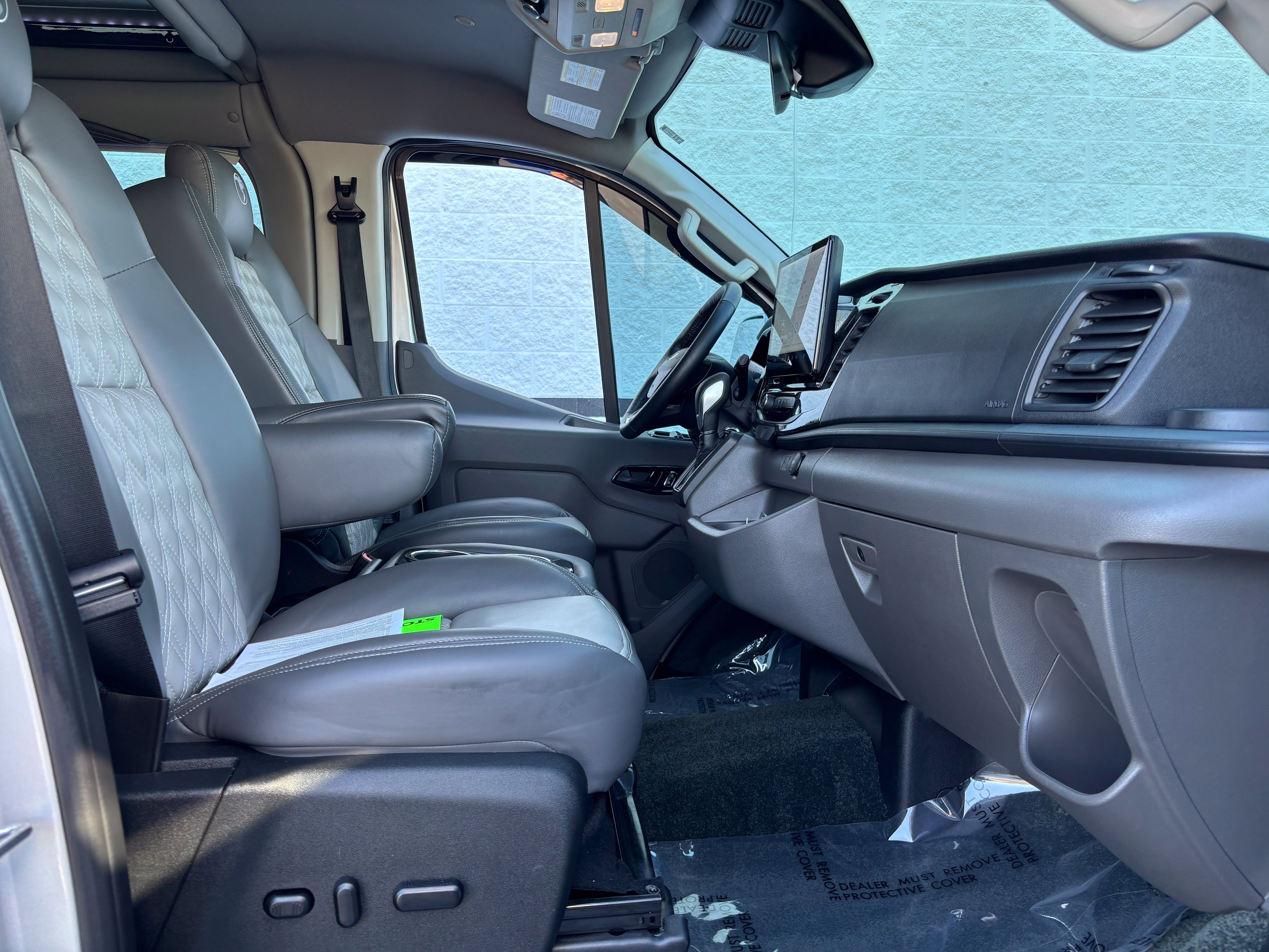 Used 2024 Ford Transit 150 Low Roof RWD image 21