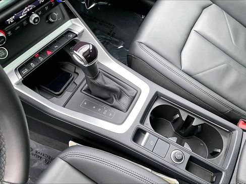 Used 2025 Audi Q3 2.0T Premium w/ Convenience Package image 18