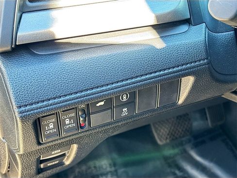 Used 2024 Honda Odyssey EX-L image 10