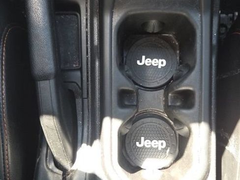 Used 2021 Jeep Gladiator Mojave AWD/4WD image 29