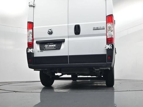 Used 2025 RAM ProMaster 2500 w/ Convenience Group FWD image 32