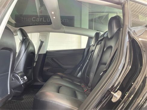 Used 2019 Tesla Model 3 Long Range image 10