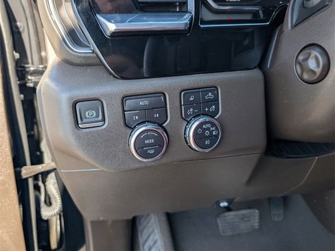 Used 2023 GMC Sierra 1500 SLT w/ SLT Premium Package image 20