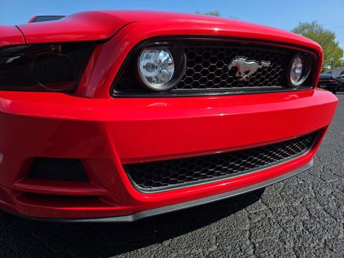 Used 2013 Ford Mustang GT w/ GT Track Pkg image 31