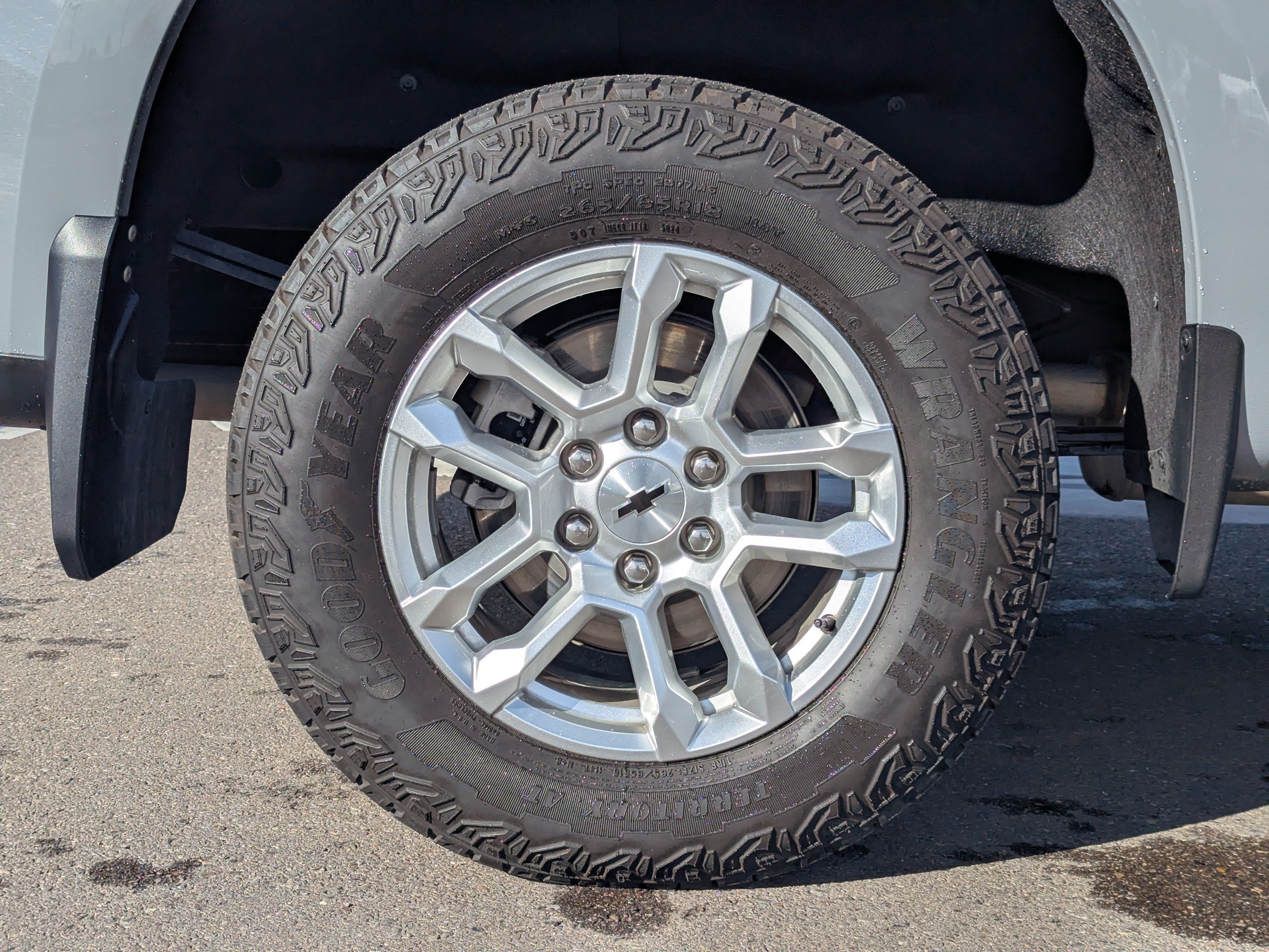 Certified 2025 Chevrolet Silverado 1500 RST w/ Convenience Package II AWD/4WD image 50