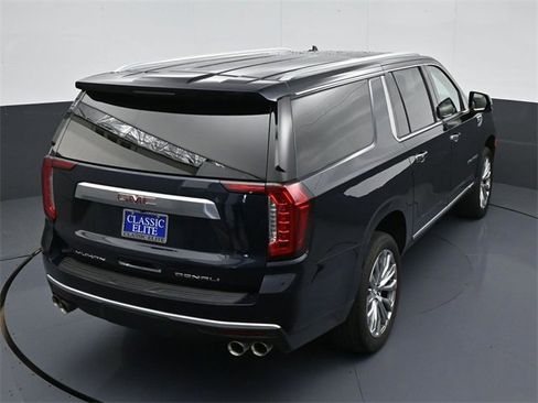 Used 2023 GMC Yukon XL Denali image 18