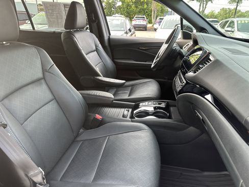 Used 2023 Honda Passport Elite image 13