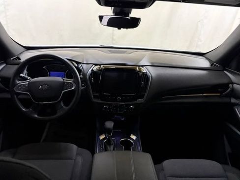 Used 2022 Chevrolet Traverse LT w/ Midnight/Sport Edition AWD/4WD image 32
