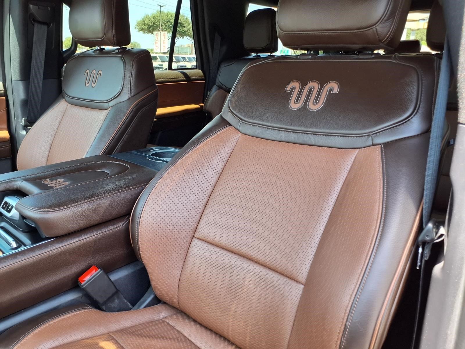 Used 2025 Ford Expedition Max King Ranch AWD/4WD image 16