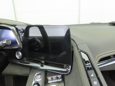 Used 2023 Chevrolet Corvette Stingray Premium Conv w/ Z51 Performance Package image 14