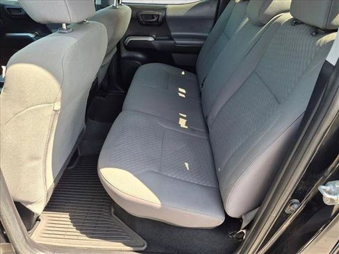 Used 2020 Toyota Tacoma SR5 RWD image 16