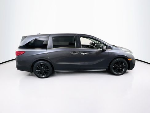 Used 2023 Honda Odyssey Touring image 4