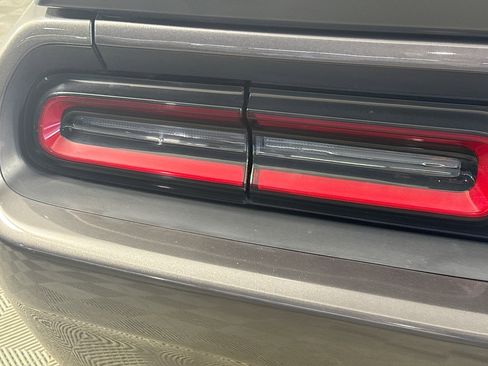Used 2022 Dodge Challenger R/T w/ Blacktop Package image 34