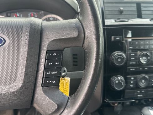 Used 2011 Ford Escape XLT w/ 202A Rapid Spec Order Code image 21