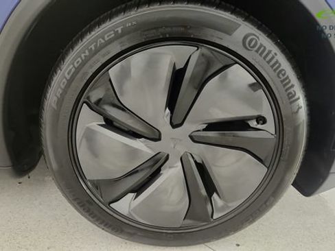 Used 2026 Tesla Model Y 2WD image 97