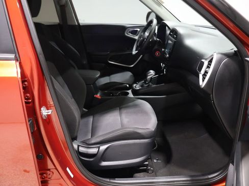 Used 2021 Kia Soul LX image 22