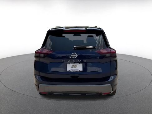 Used 2026 Nissan Rogue SL FWD image 10