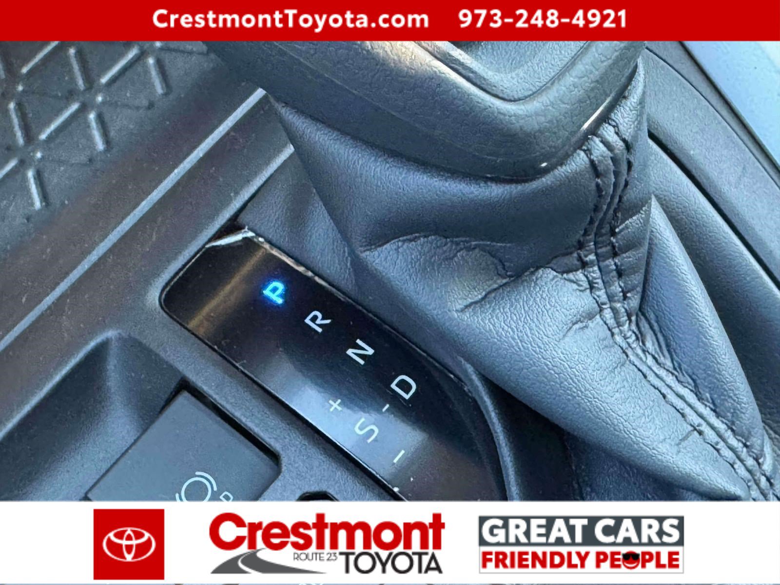 Used 2024 Toyota RAV4 LE AWD/4WD image 28