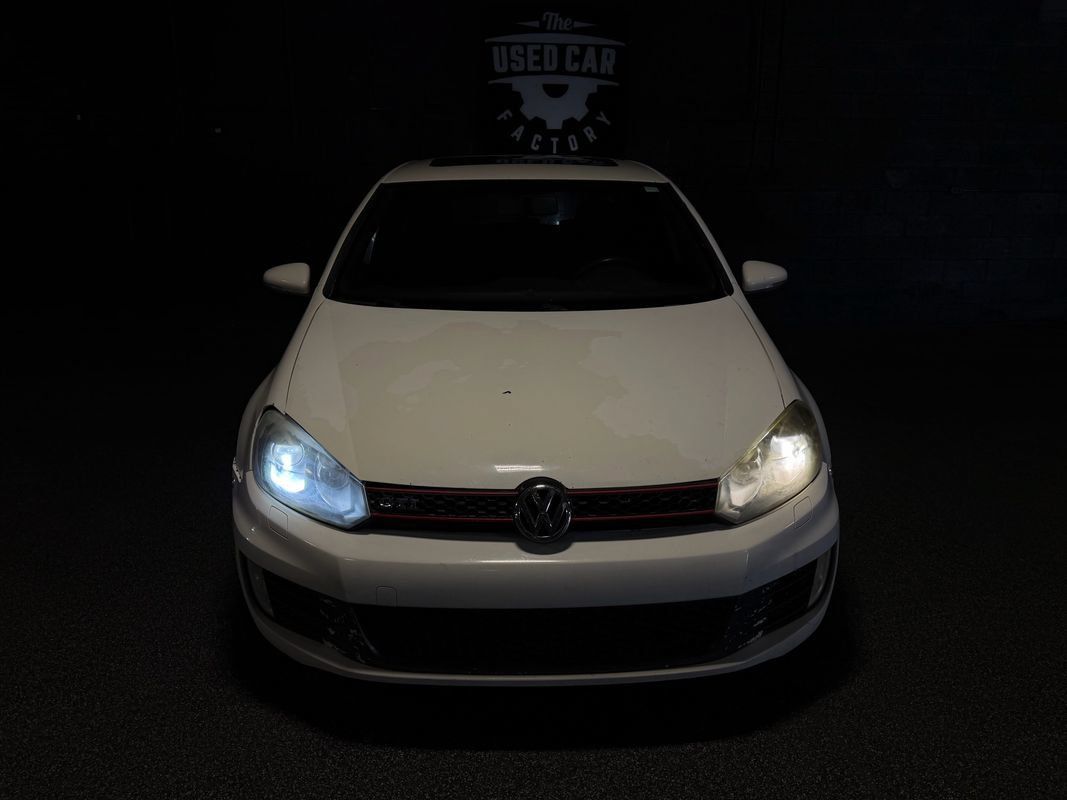 Used 2010 Volkswagen GTI 4-Door FWD image 9