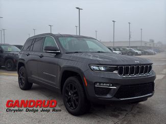Used 2024 Jeep Grand Cherokee Limited video 1