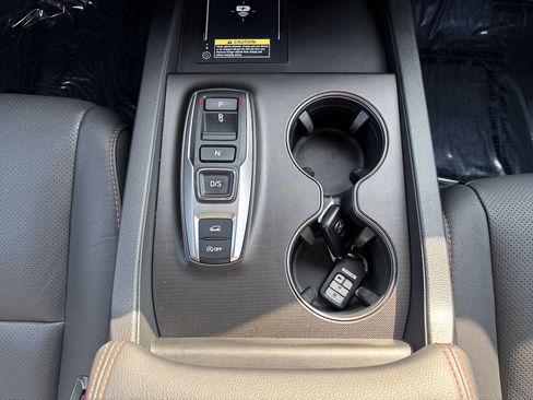 Used 2025 Honda Passport TrailSport image 13
