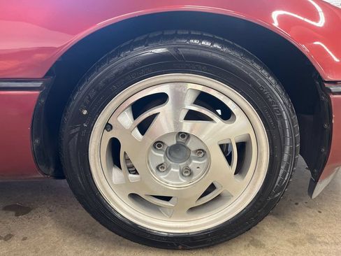 Used 1988 Chevrolet Corvette Coupe RWD image 20