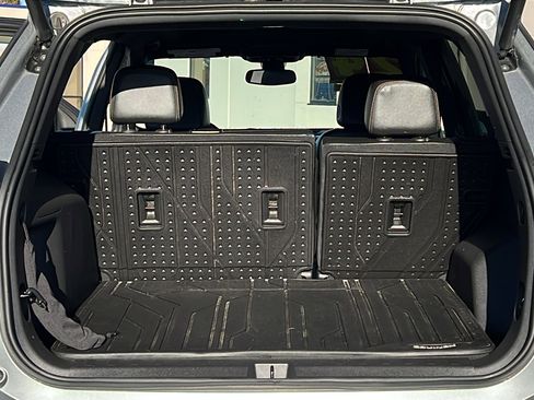 Certified 2024 Chevrolet Equinox Premier image 11