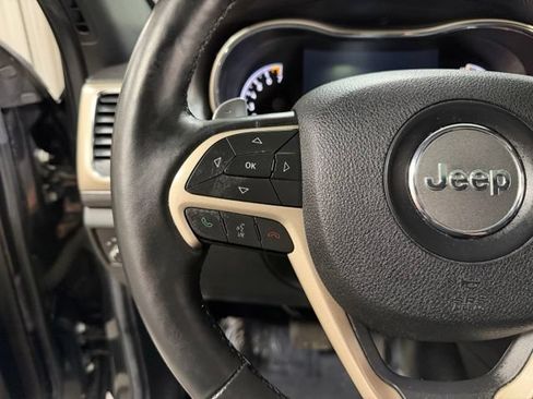 Used 2014 Jeep Grand Cherokee Altitude AWD/4WD image 16