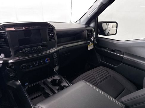 Used 2022 Ford F150 XL w/ STX Black Appearance Package AWD/4WD image 28