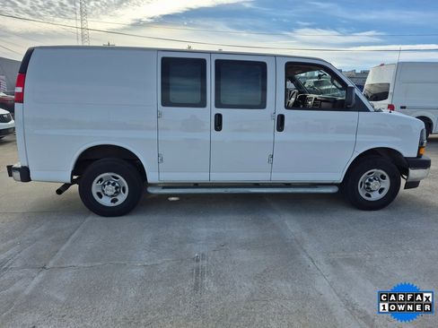 Certified 2024 Chevrolet Express 2500 w/ Driver Convenience Package image 6