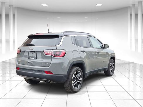 Used 2022 Jeep Compass Limited w/ Sun and Sound Group image 3