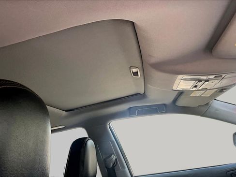 Used 2016 Toyota Highlander Limited FWD image 14