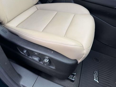 Used 2024 Cadillac XT4 Premium Luxury w/ Technology Package AWD/4WD image 11
