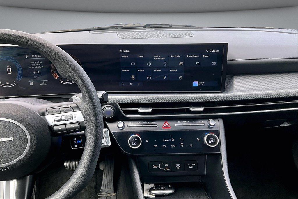 Used 2025 Hyundai Sonata SEL FWD image 9