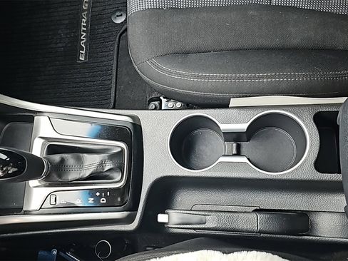 Used 2014 Hyundai Elantra GT image 19