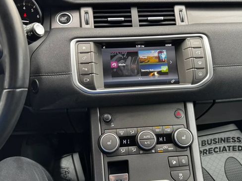 Used 2018 Land Rover Range Rover Evoque image 27