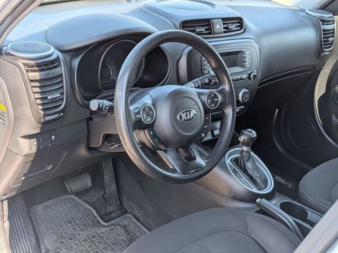 Used 2015 Kia Soul image 11